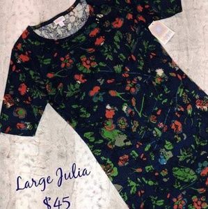 LuLaRoe Julia large